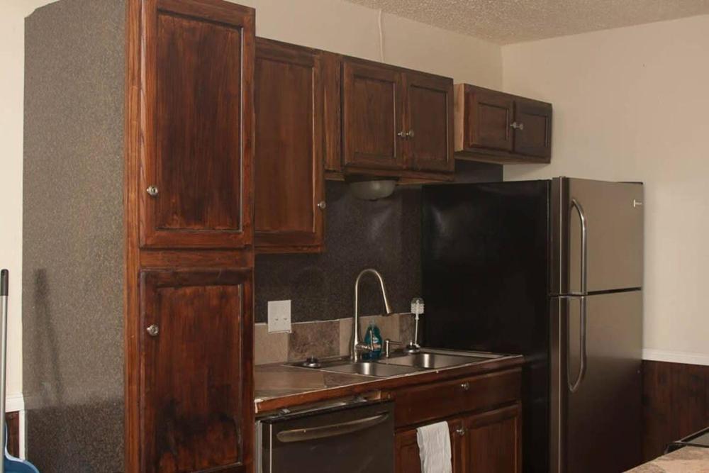Less than 1 mile from Fort Sill 2 bedrooms!